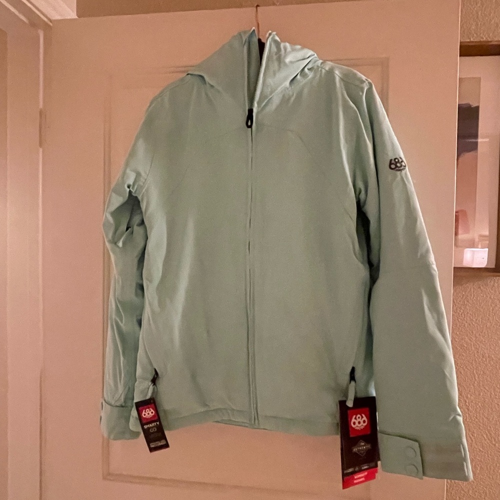 686 Ski Jacket NWT never worn!